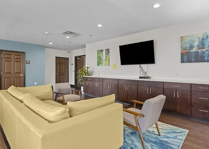 Apartment Sleek 2br Downtown Retreat With Gym Pittsburgh